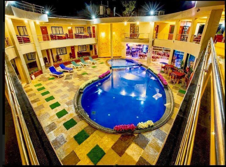 The Center Court Resort & Spa Varca Bagian luar foto