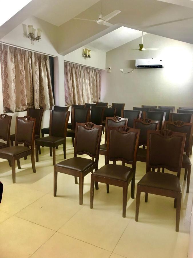 The Center Court Resort & Spa Varca Bagian luar foto