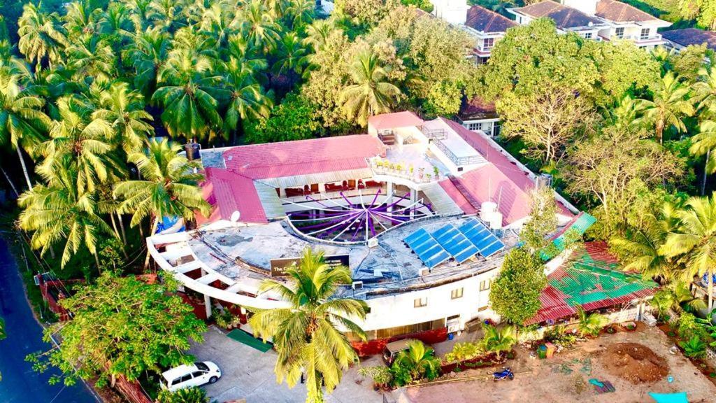 The Center Court Resort & Spa Varca Bagian luar foto