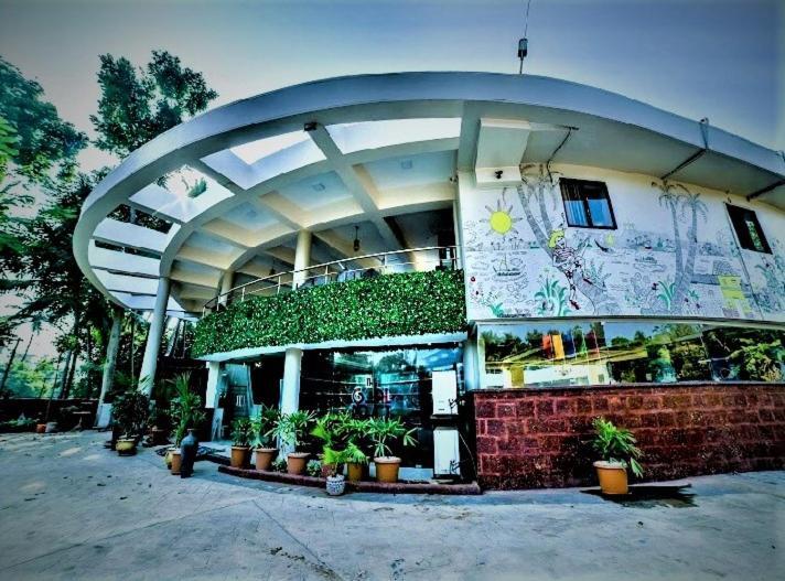 The Center Court Resort & Spa Varca Bagian luar foto